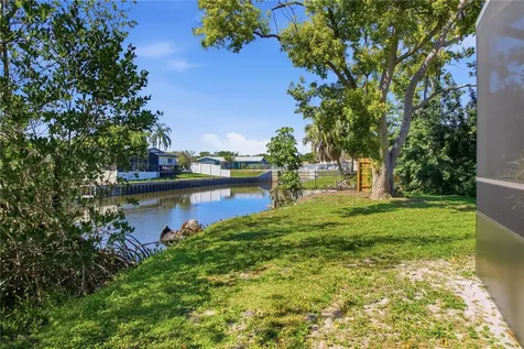 2168 Kent Avenue Clearwater FL 33764