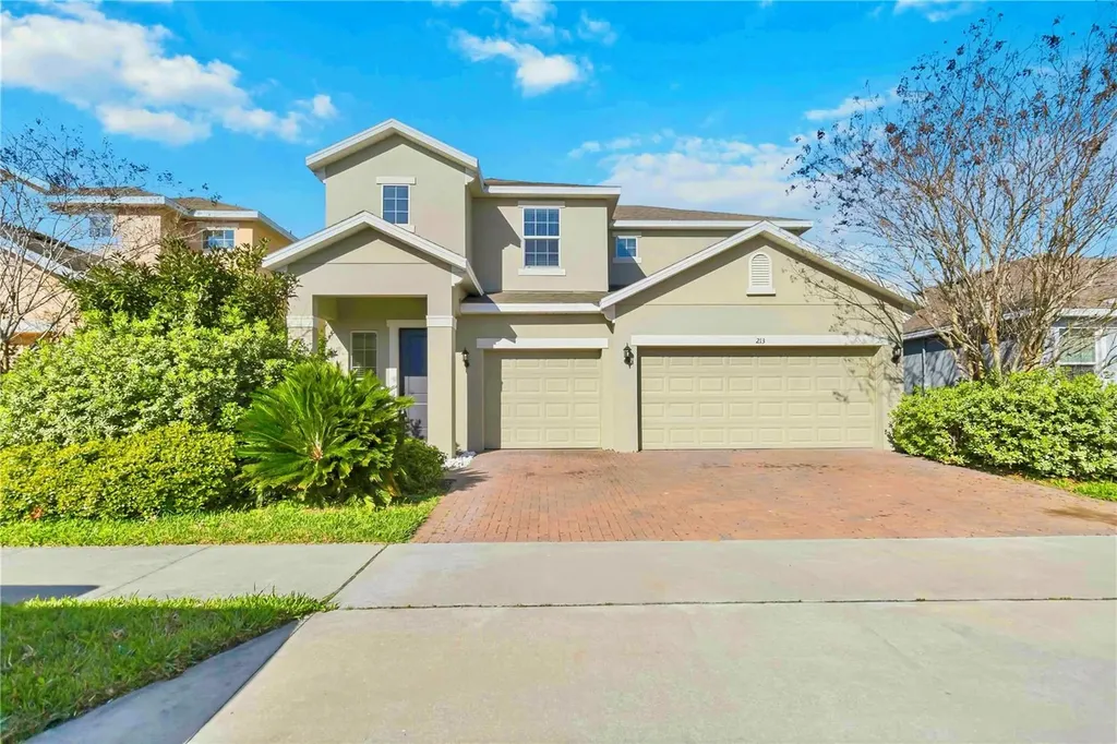 213 Trinity Ridge Circle Davenport FL 33897