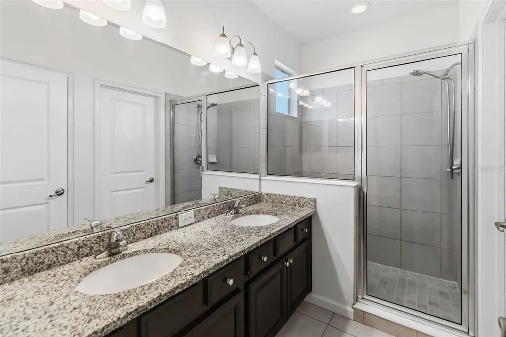 213 Trinity Ridge Circle Davenport FL 33897