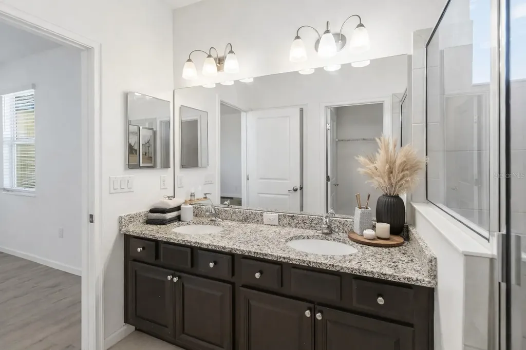 213 Trinity Ridge Circle Davenport FL 33897