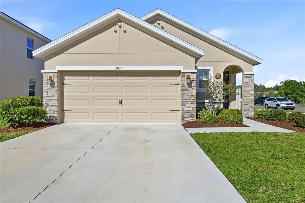 5873 Calla Lilly Drive Sarasota FL 34232
