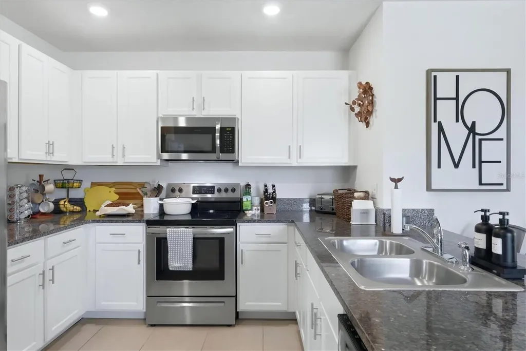 5873 Calla Lilly Drive Sarasota FL 34232