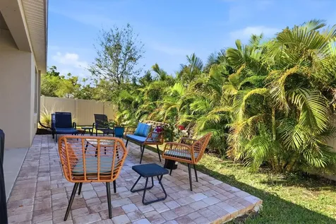5873 Calla Lilly Drive Sarasota FL 34232