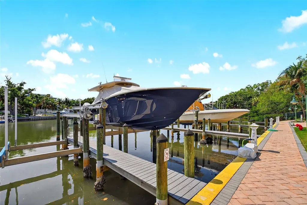 888 S Orange Avenue Sarasota FL 34236