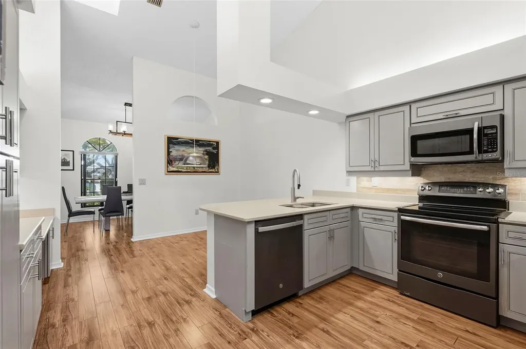 4531 Las Brisas Lane Sarasota FL 34238