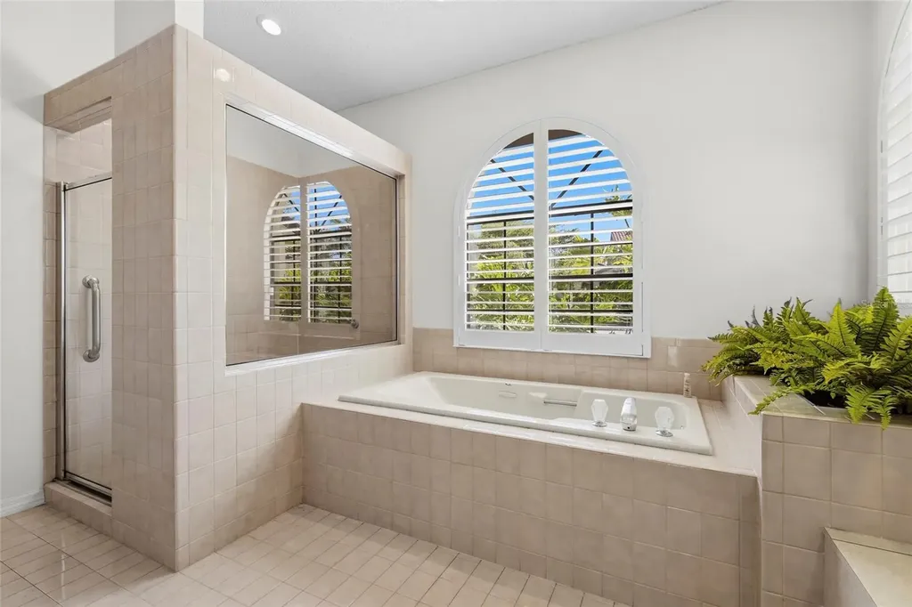 4531 Las Brisas Lane Sarasota FL 34238