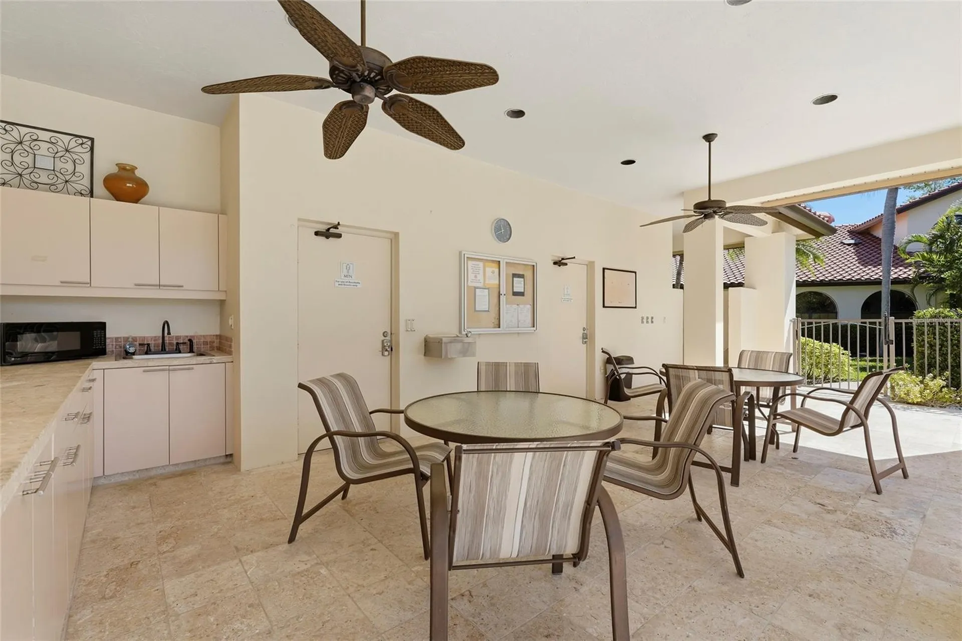 4531 Las Brisas Lane Sarasota FL 34238