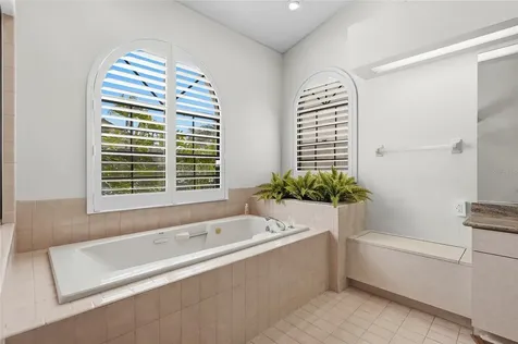 4531 Las Brisas Lane Sarasota FL 34238