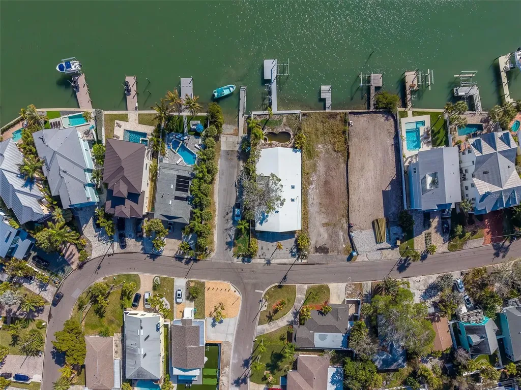 1217 Bay Shore Boulevard Indian Rocks Beach FL 33785