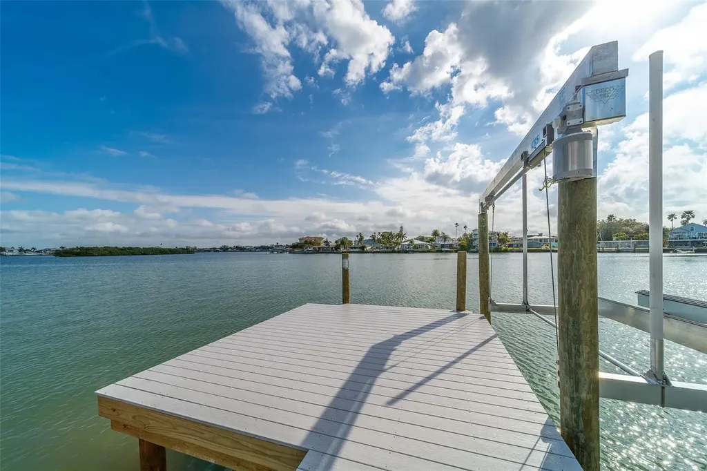 1217 Bay Shore Boulevard Indian Rocks Beach FL 33785