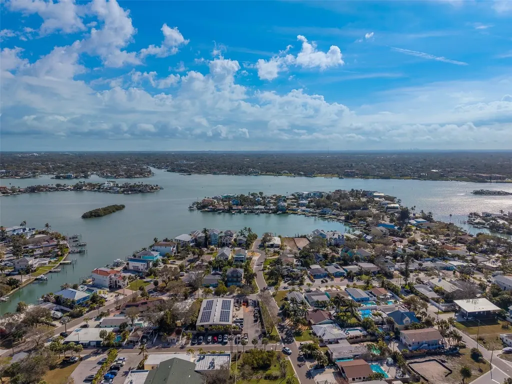 1217 Bay Shore Boulevard Indian Rocks Beach FL 33785