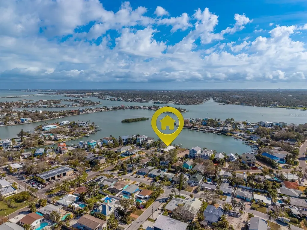 1217 Bay Shore Boulevard Indian Rocks Beach FL 33785