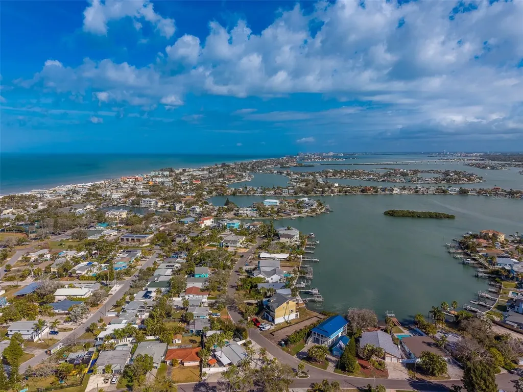 1217 Bay Shore Boulevard Indian Rocks Beach FL 33785