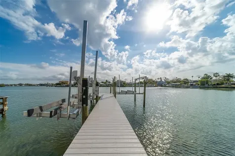1217 Bay Shore Boulevard Indian Rocks Beach FL 33785