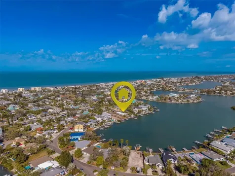 1217 Bay Shore Boulevard Indian Rocks Beach FL 33785