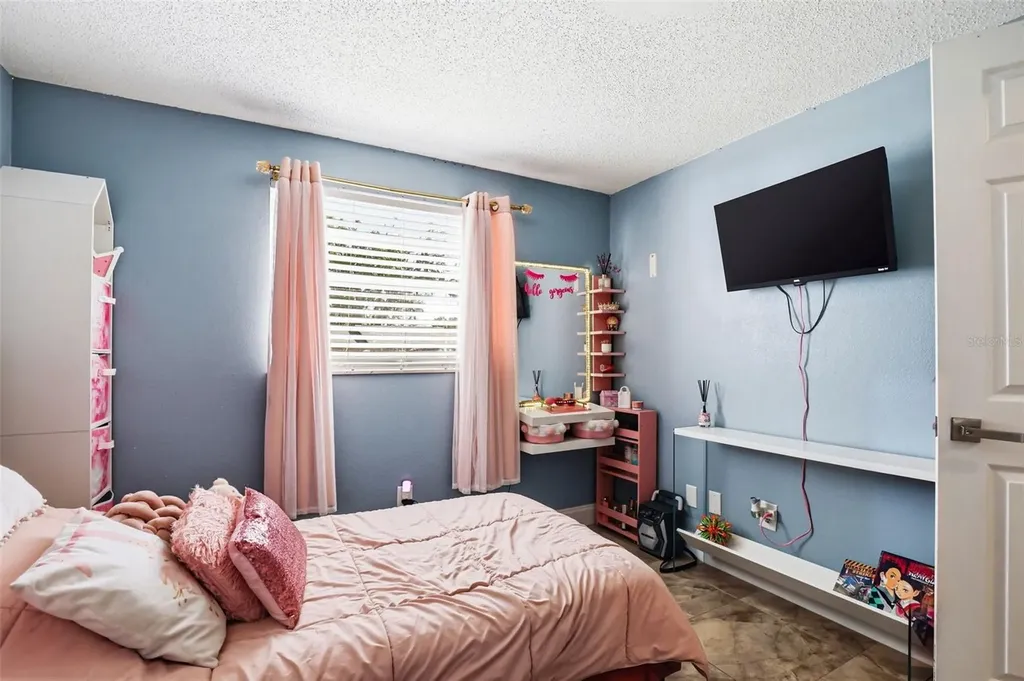 1301 Vinemont Drive Brandon FL 33510