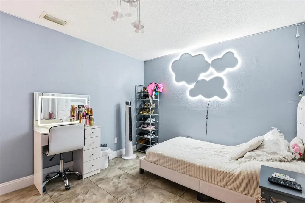 1301 Vinemont Drive Brandon FL 33510