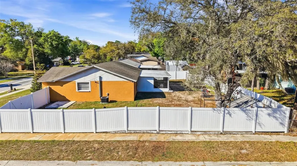 1301 Vinemont Drive Brandon FL 33510