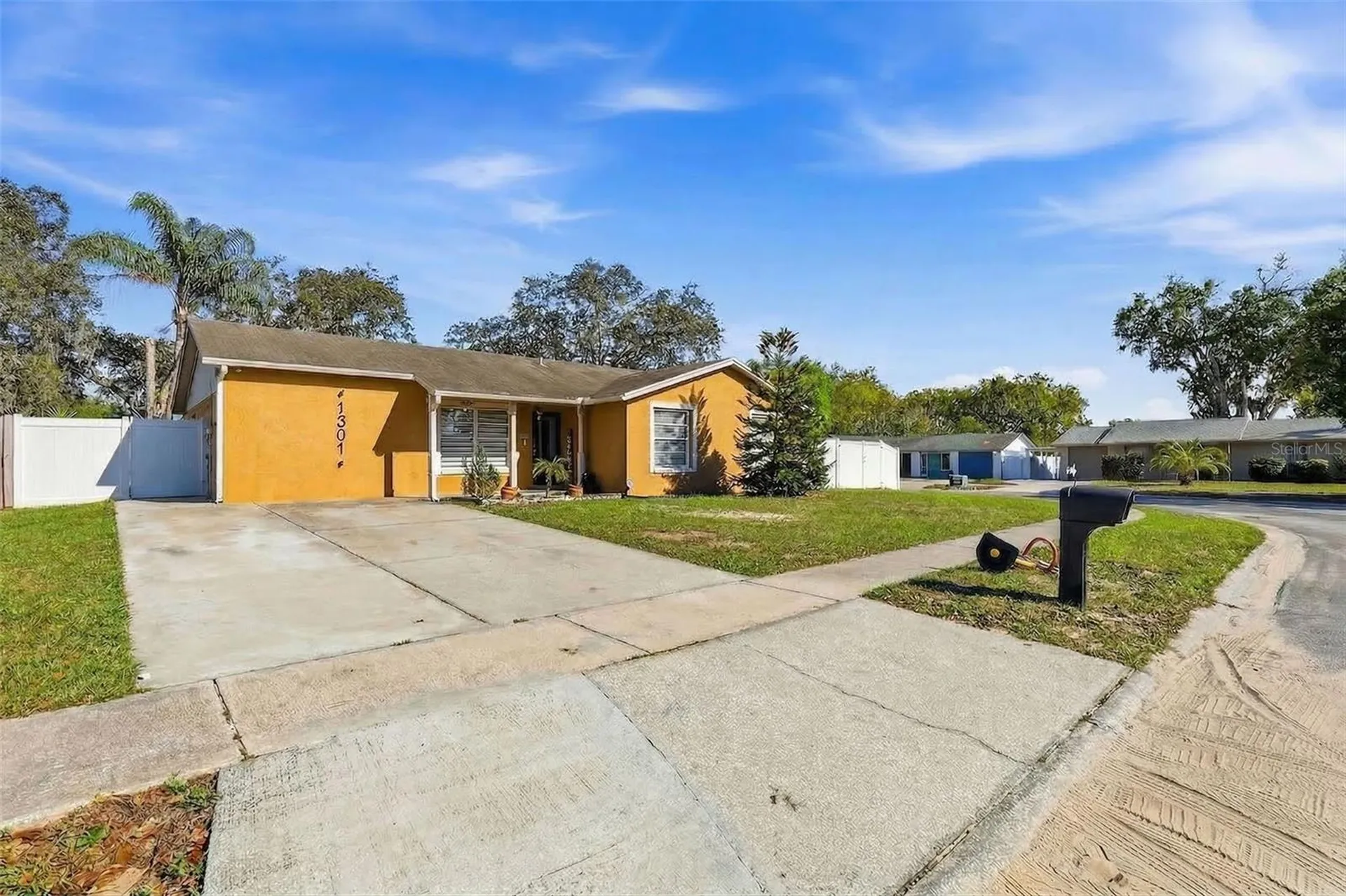 1301 Vinemont Drive Brandon FL 33510