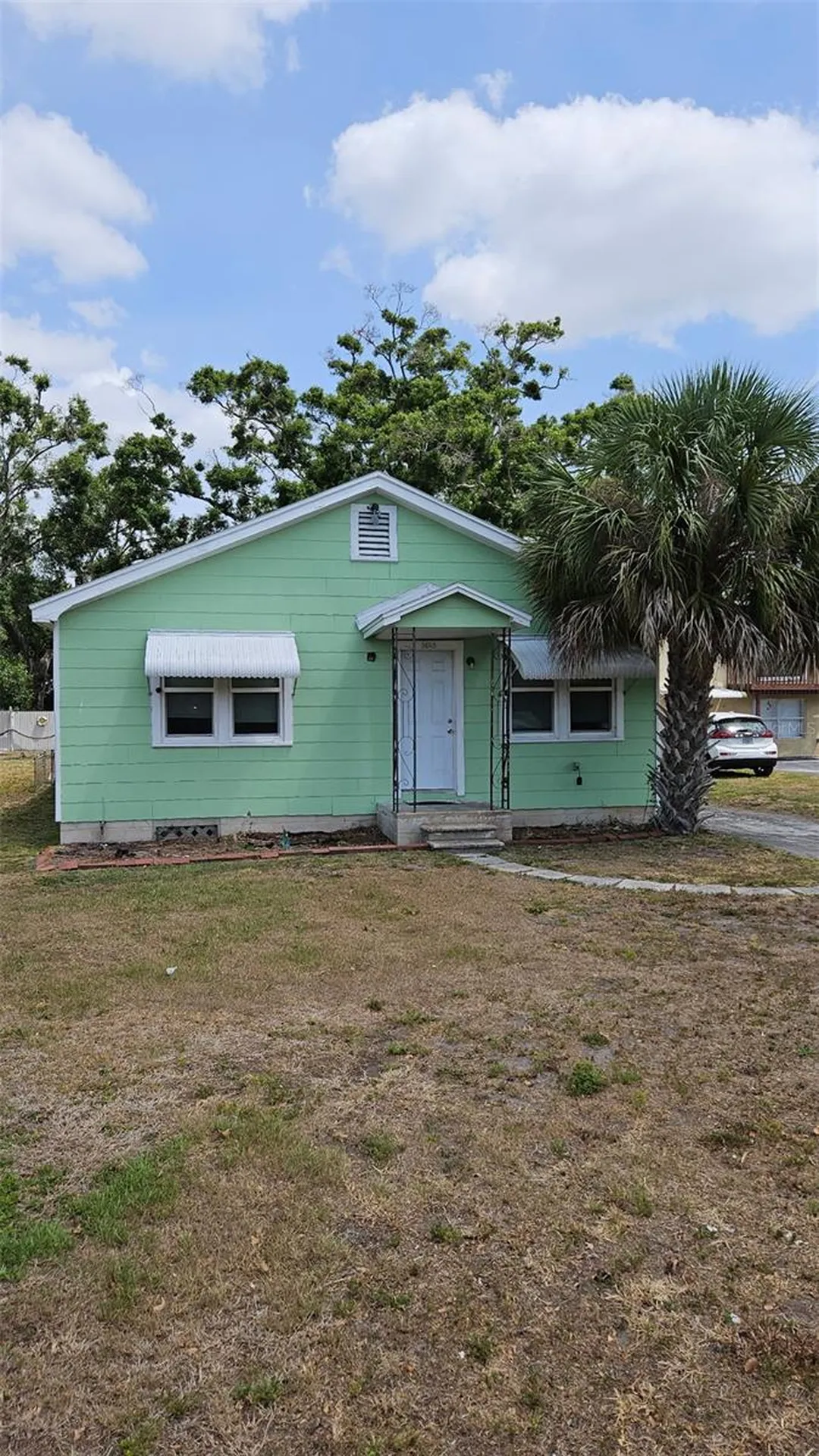 3825 49th Avenue N St Petersburg FL 33714