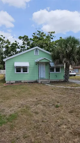 3825 49th Avenue N St Petersburg FL 33714