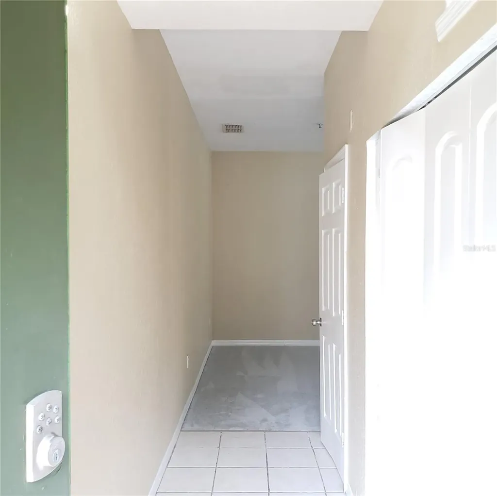 5016 Sunridge Palms Drive Tampa FL 33617