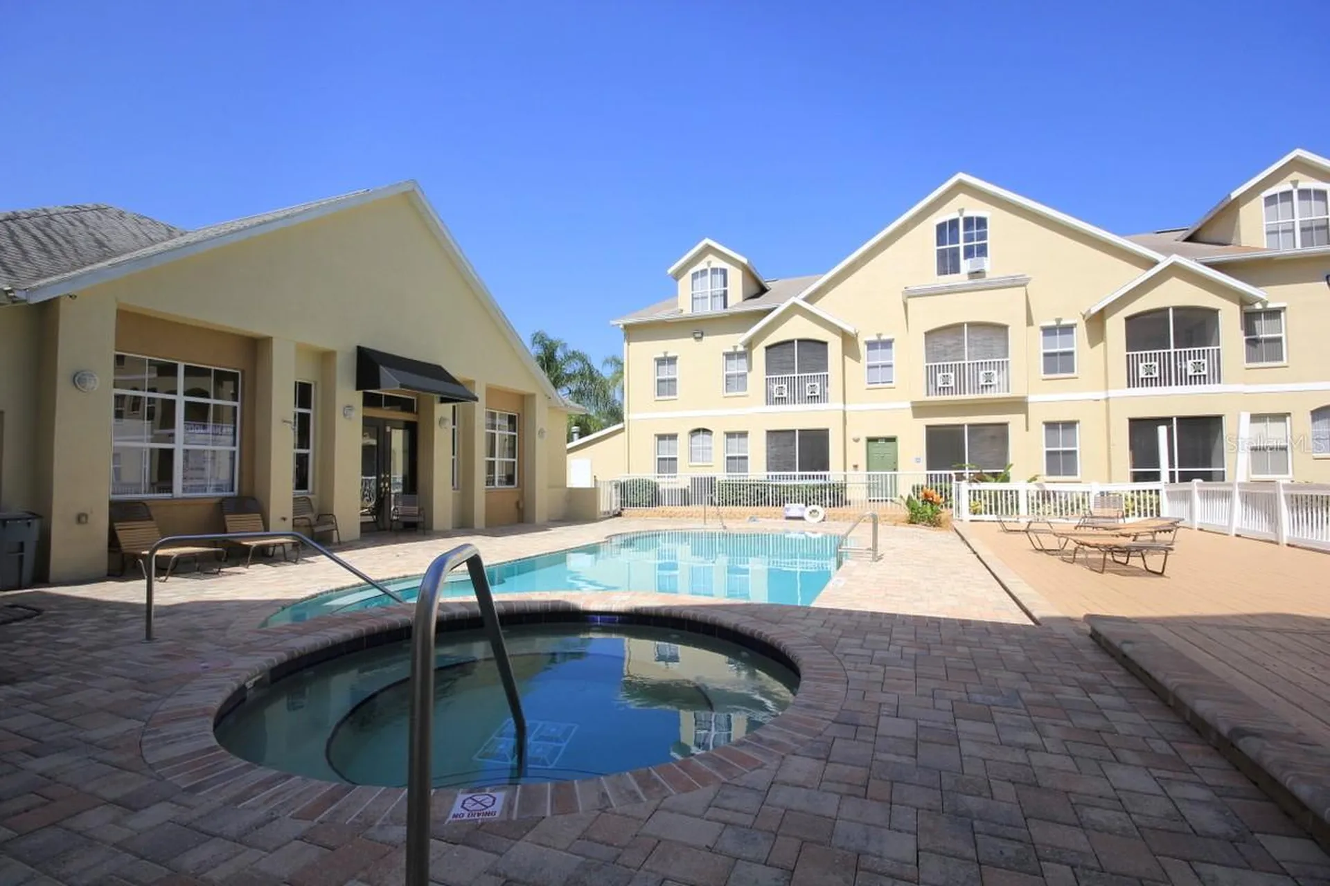 5016 Sunridge Palms Drive Tampa FL 33617