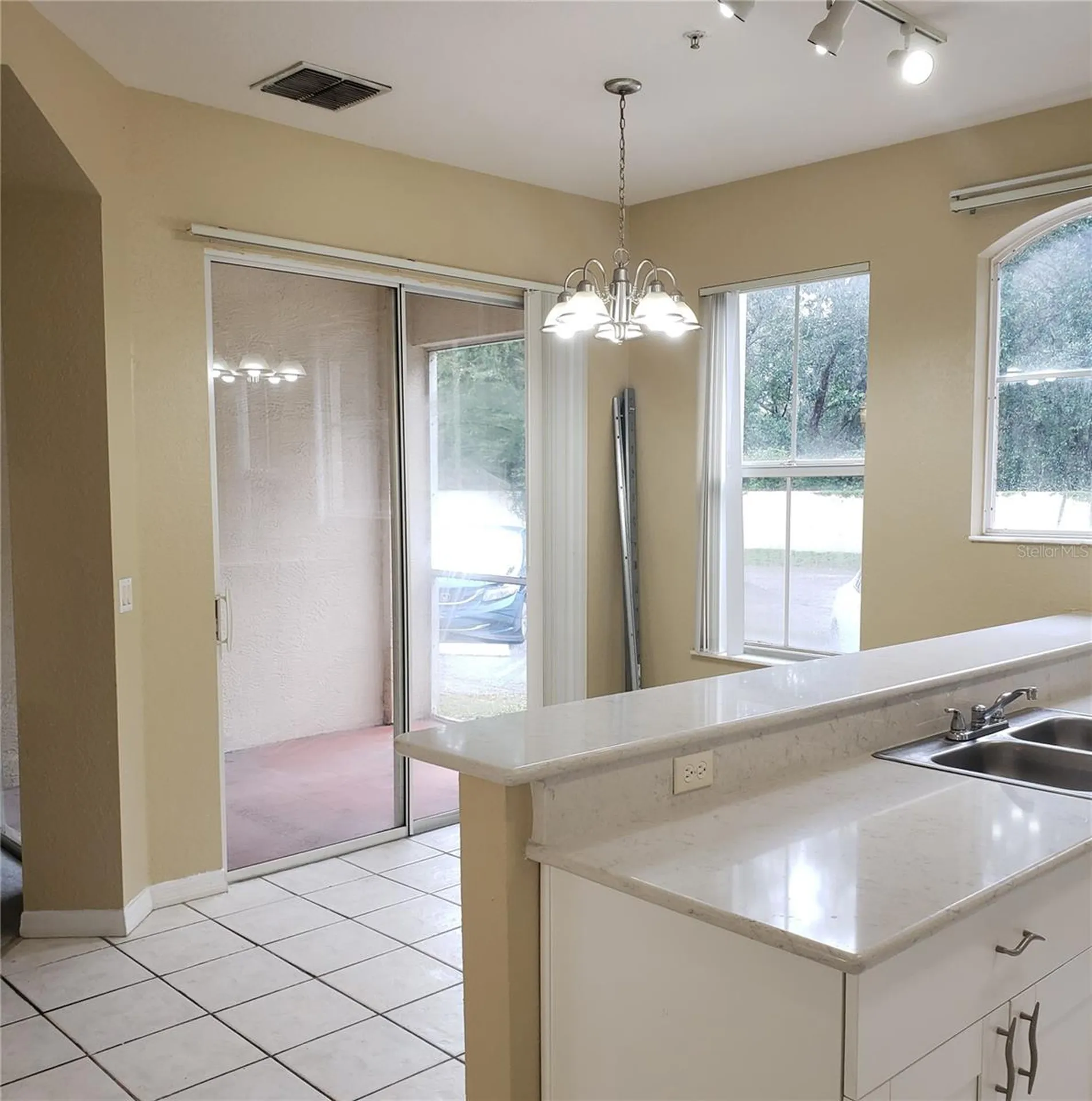5016 Sunridge Palms Drive Tampa FL 33617