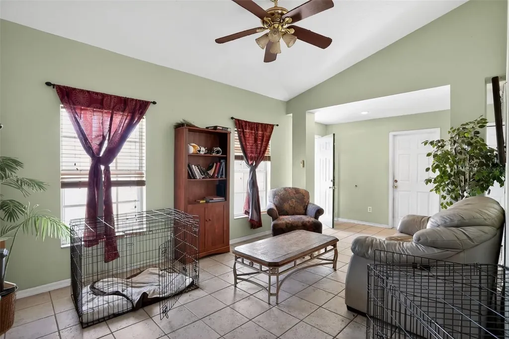 5564 Loma Vista Loop Davenport FL 33896
