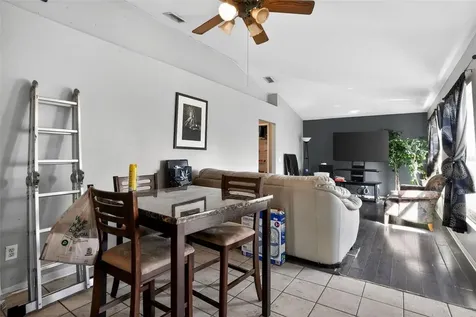 5564 Loma Vista Loop Davenport FL 33896