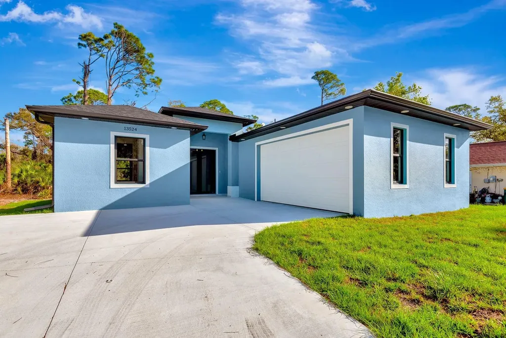 13524 Sedgwick Avenue Port Charlotte FL 33953