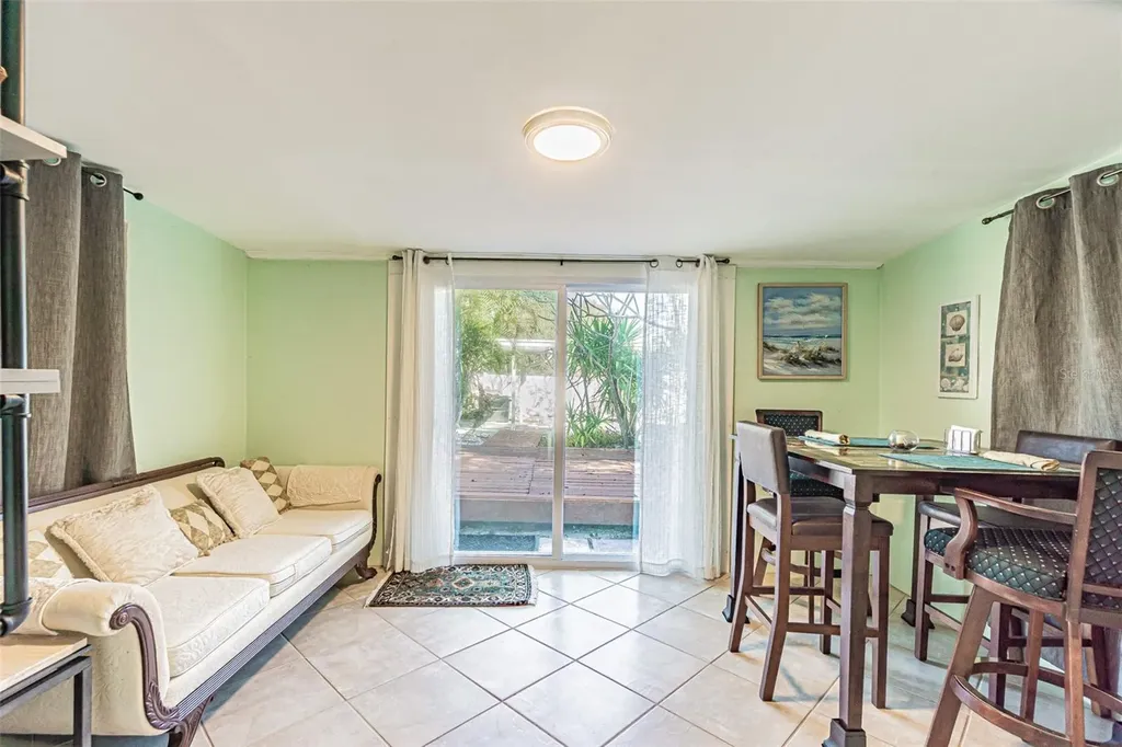 1024 Apache Trail Clearwater FL 33755