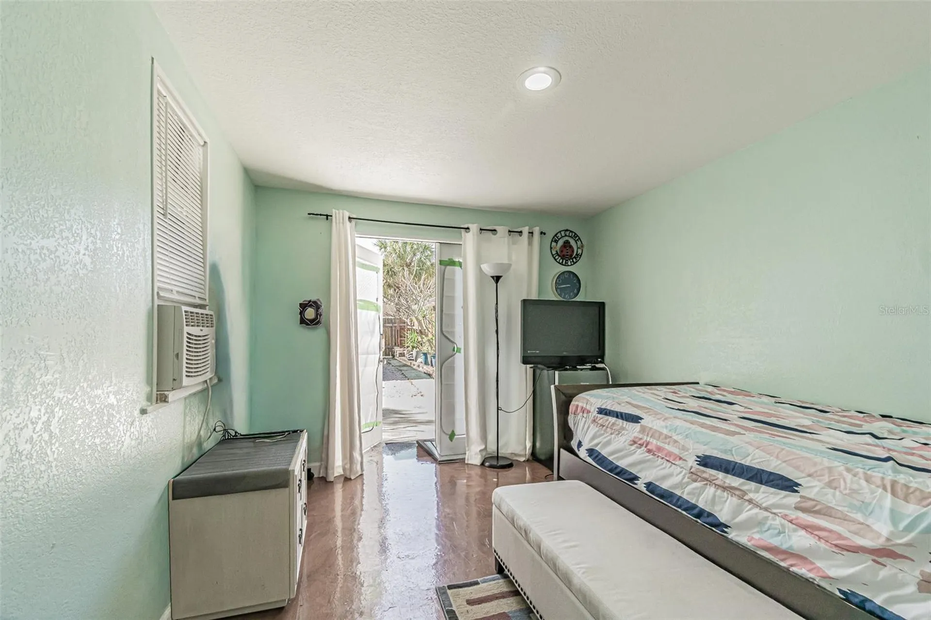 1024 Apache Trail Clearwater FL 33755