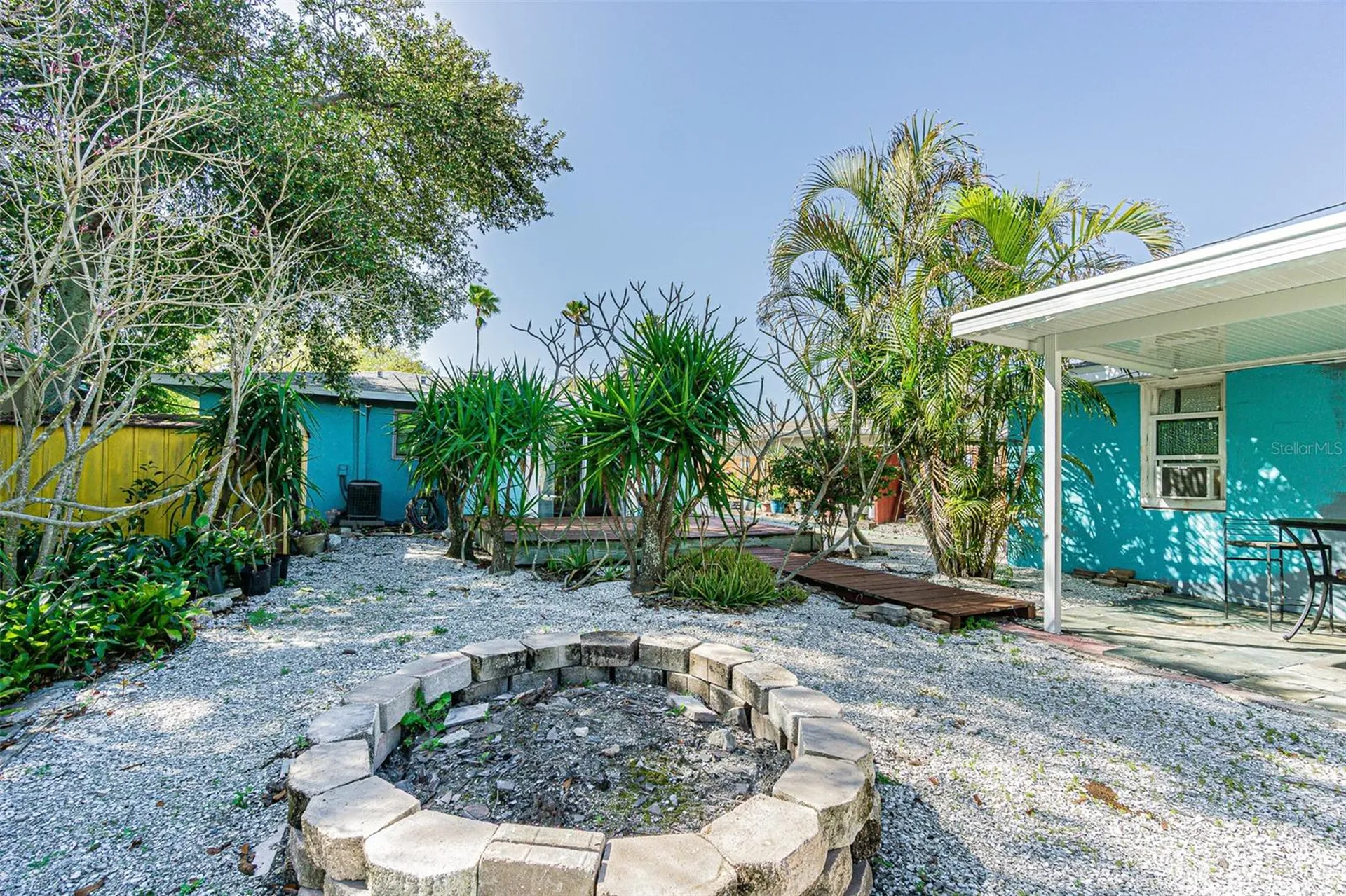1024 Apache Trail Clearwater FL 33755