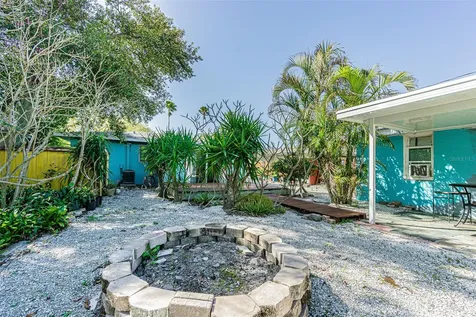 1024 Apache Trail Clearwater FL 33755