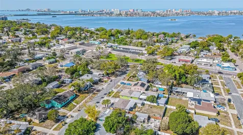 1024 Apache Trail Clearwater FL 33755