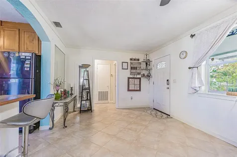 1024 Apache Trail Clearwater FL 33755