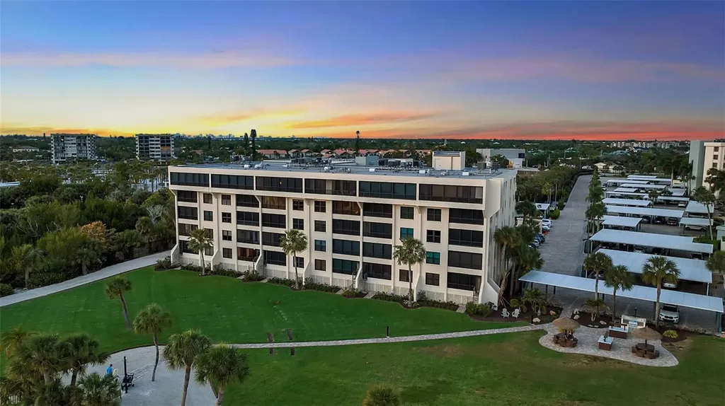 5740 Midnight Pass Road Sarasota FL 34242