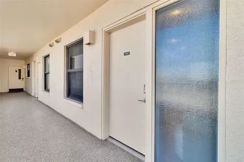 5740 Midnight Pass Road Sarasota FL 34242