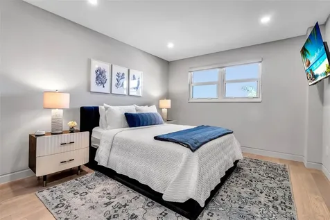5740 Midnight Pass Road Sarasota FL 34242