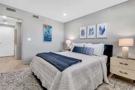 5740 Midnight Pass Road Sarasota FL 34242
