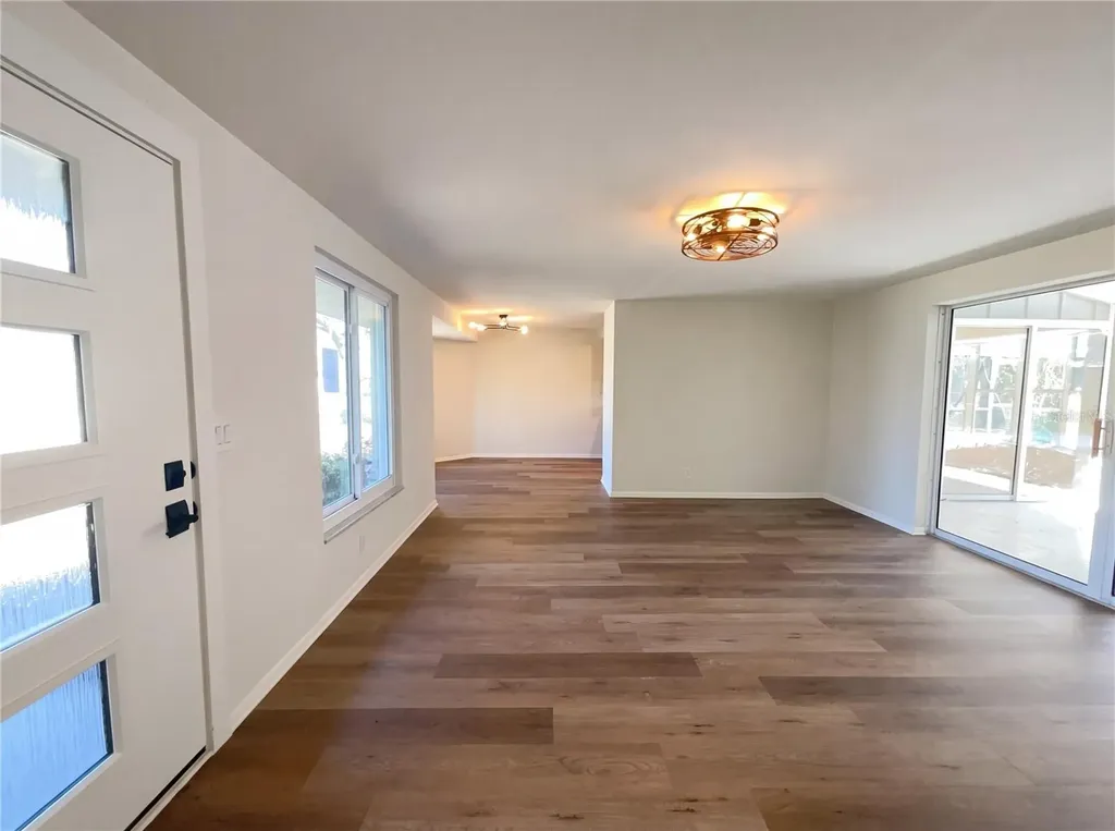 19123 Alice Circle Lutz FL 33558