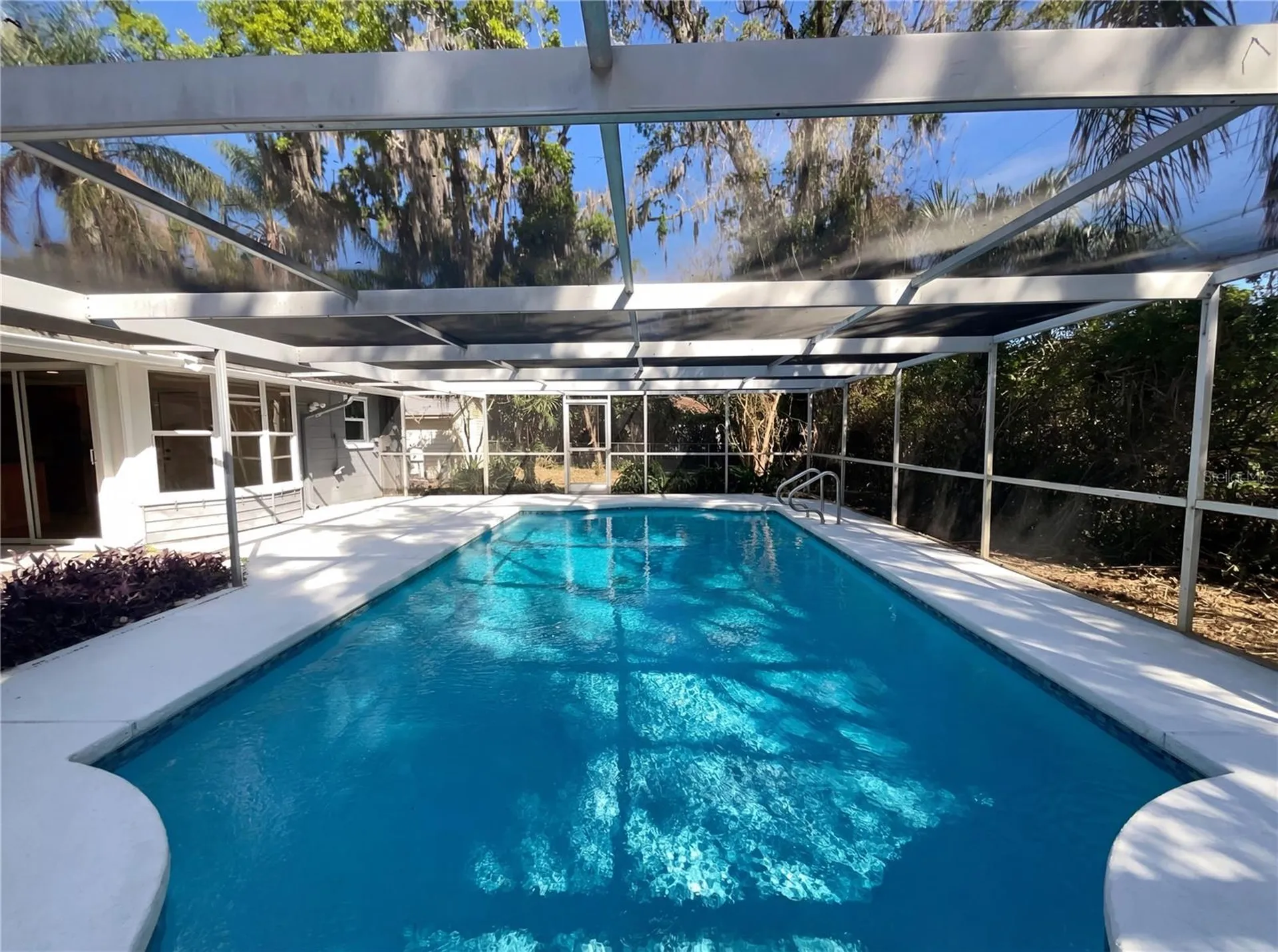 19123 Alice Circle Lutz FL 33558