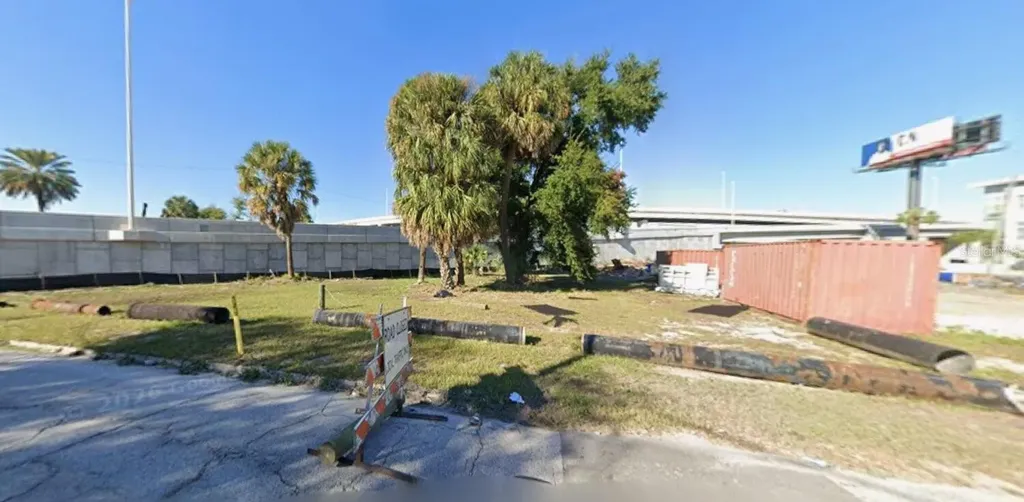 702 E Ross Avenue Tampa FL 33602