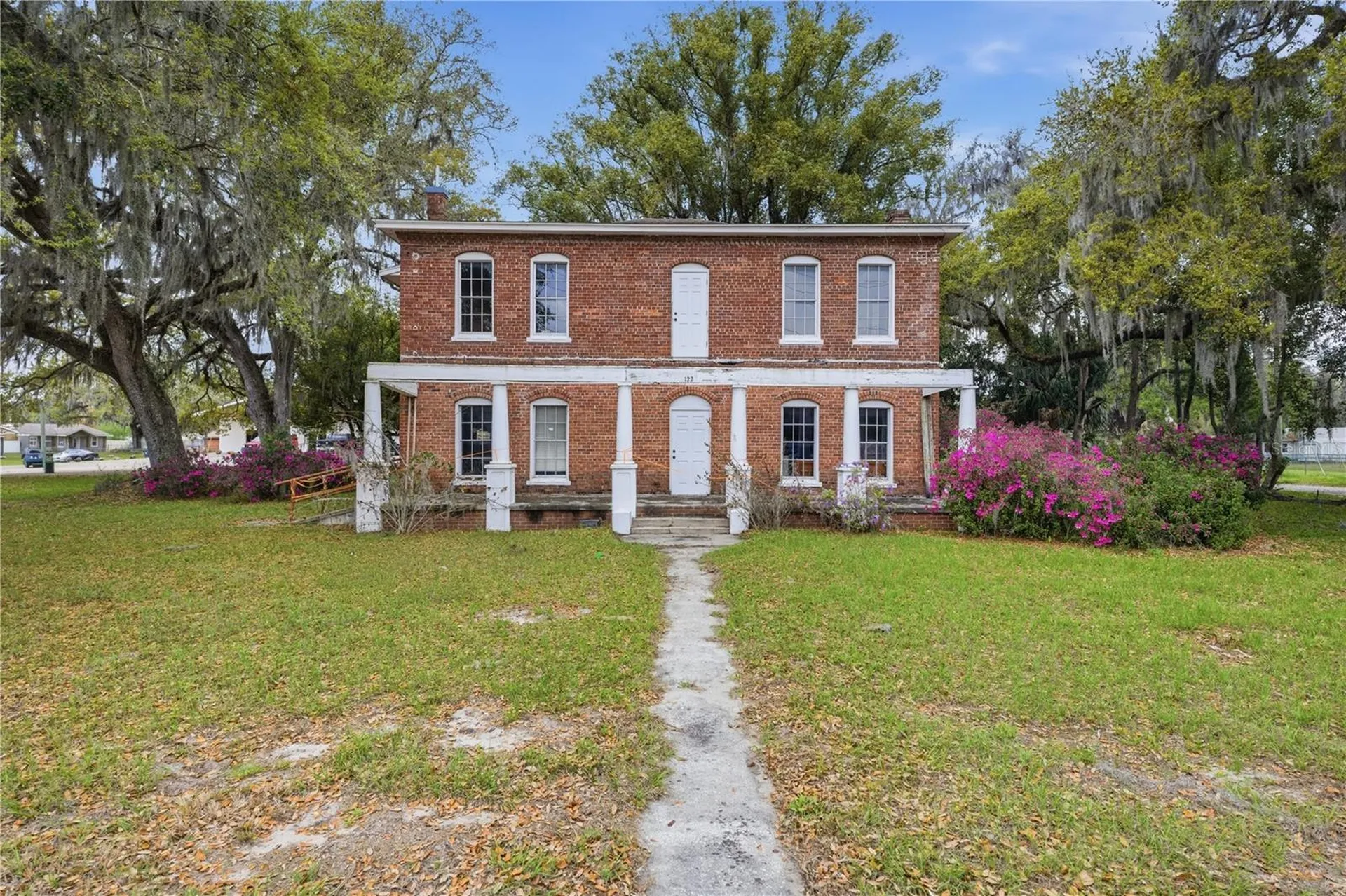 120 N Main Street Bushnell FL 33513