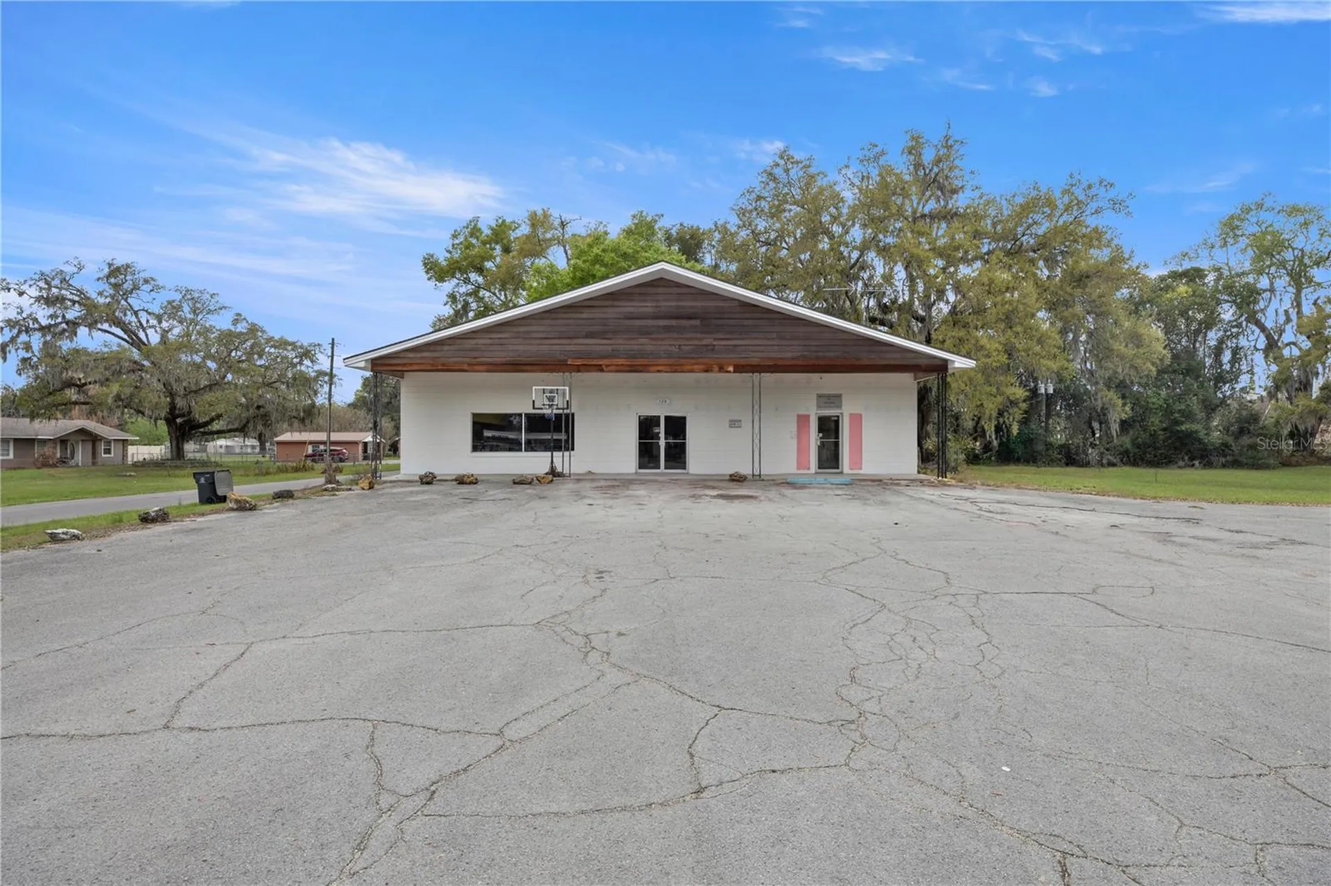 120 N Main Street Bushnell FL 33513