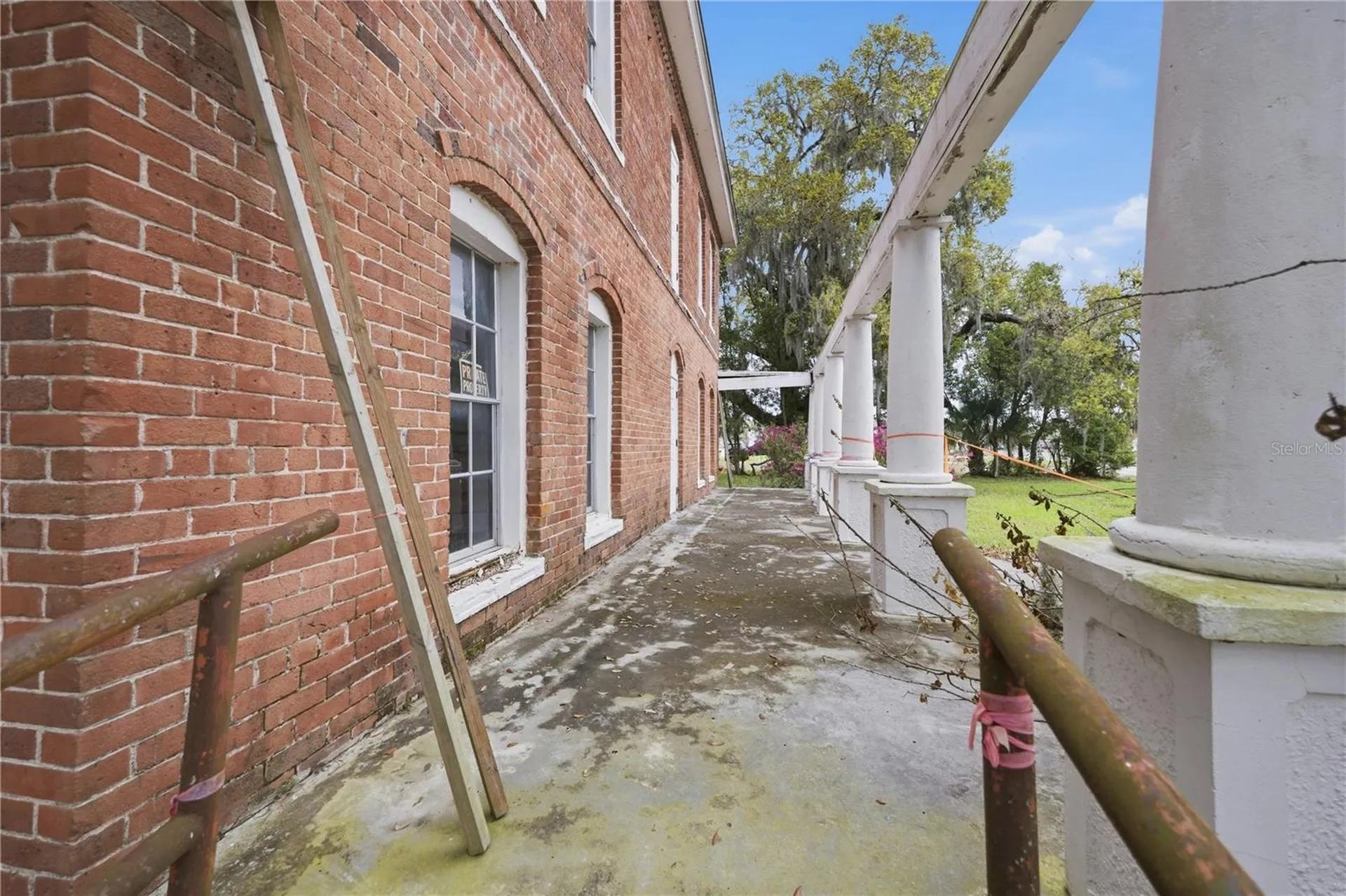 120 N Main Street Bushnell FL 33513