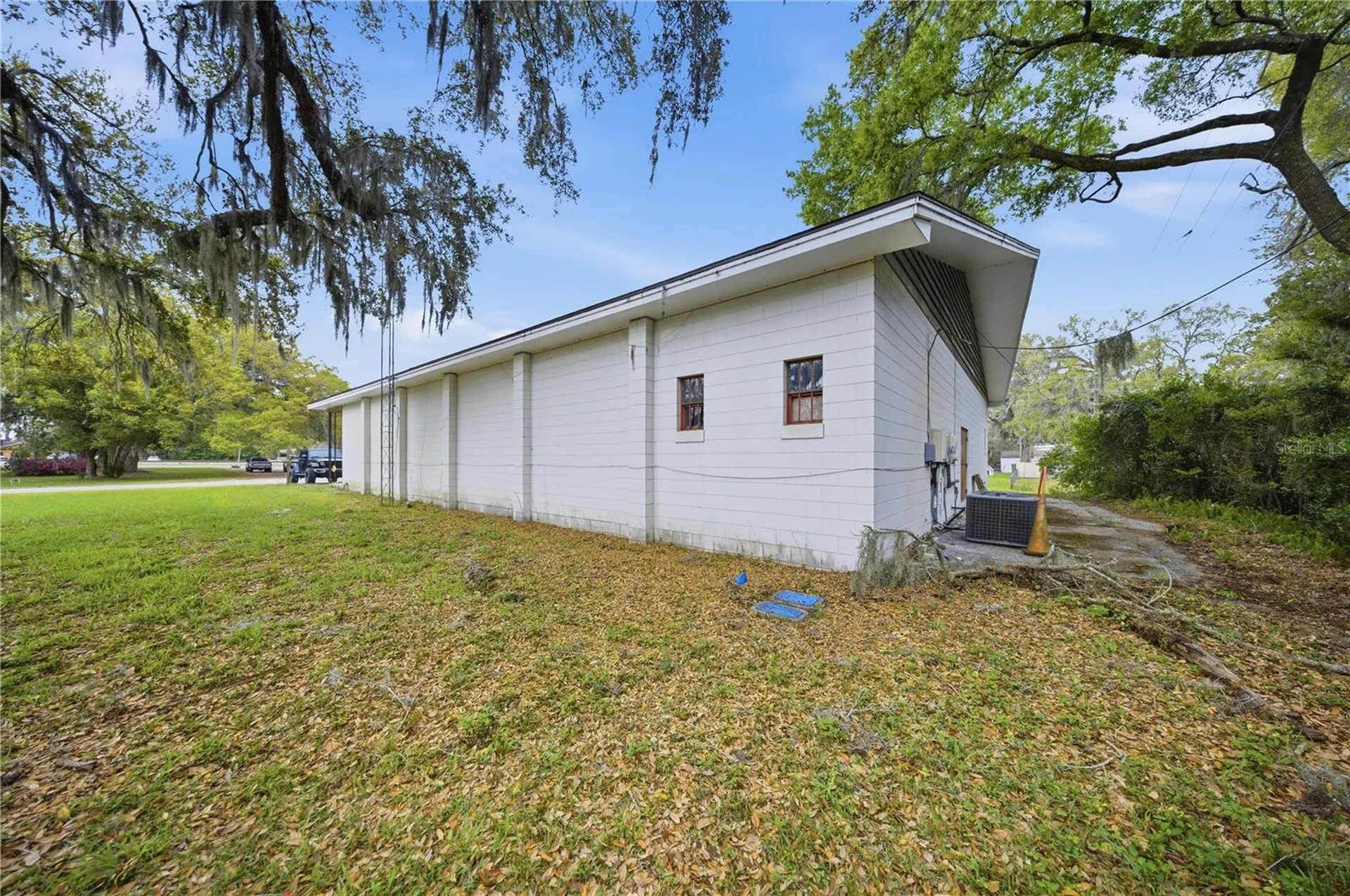 120 N Main Street Bushnell FL 33513