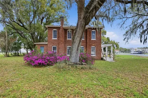 120 N Main Street Bushnell FL 33513