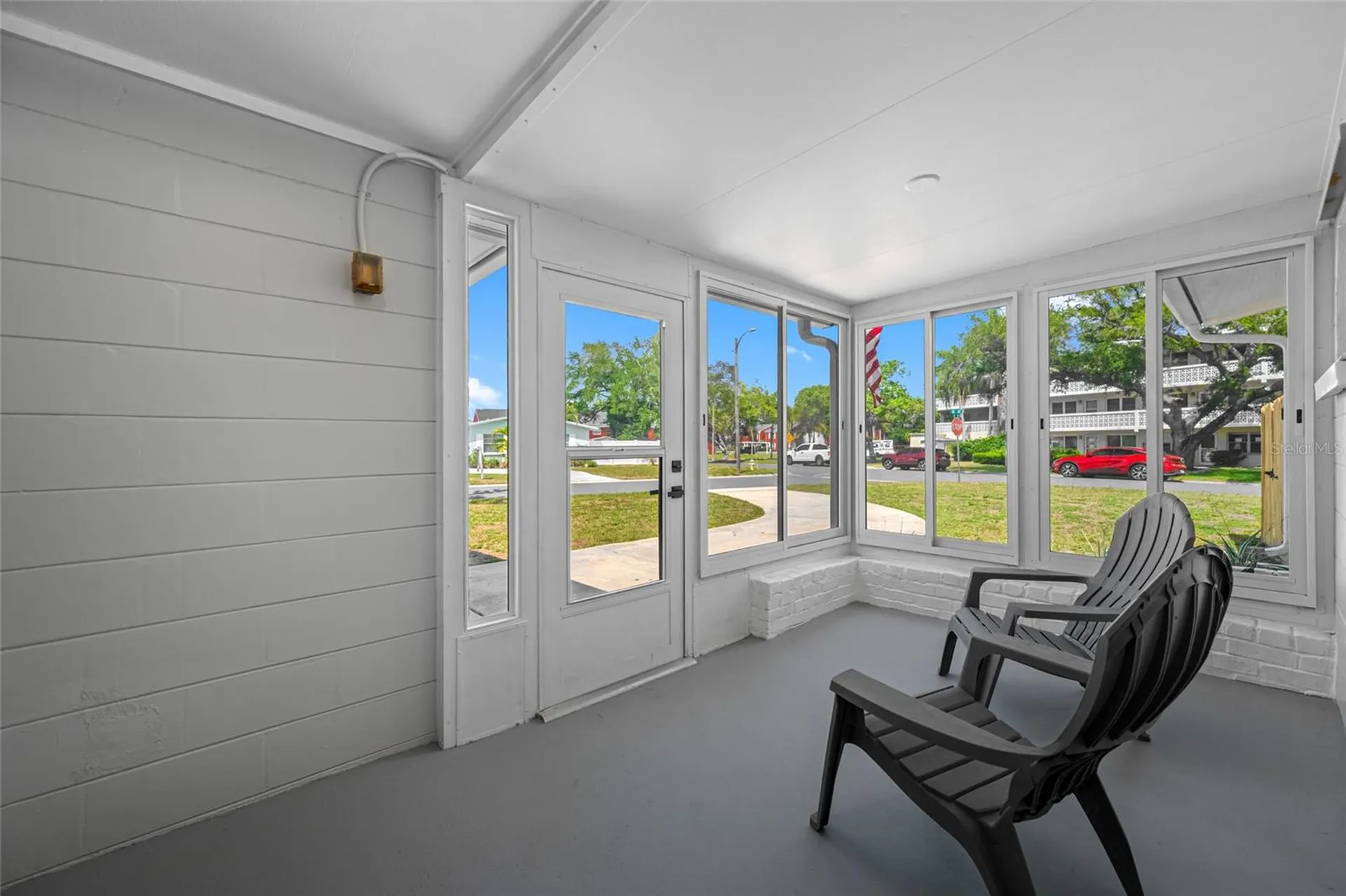 1100 81st Avenue N St Petersburg FL 33702